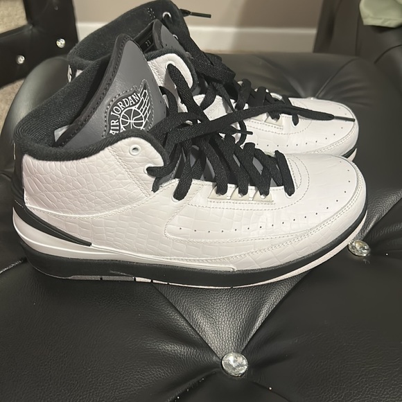 Retro 2 - Picture 2 of 5